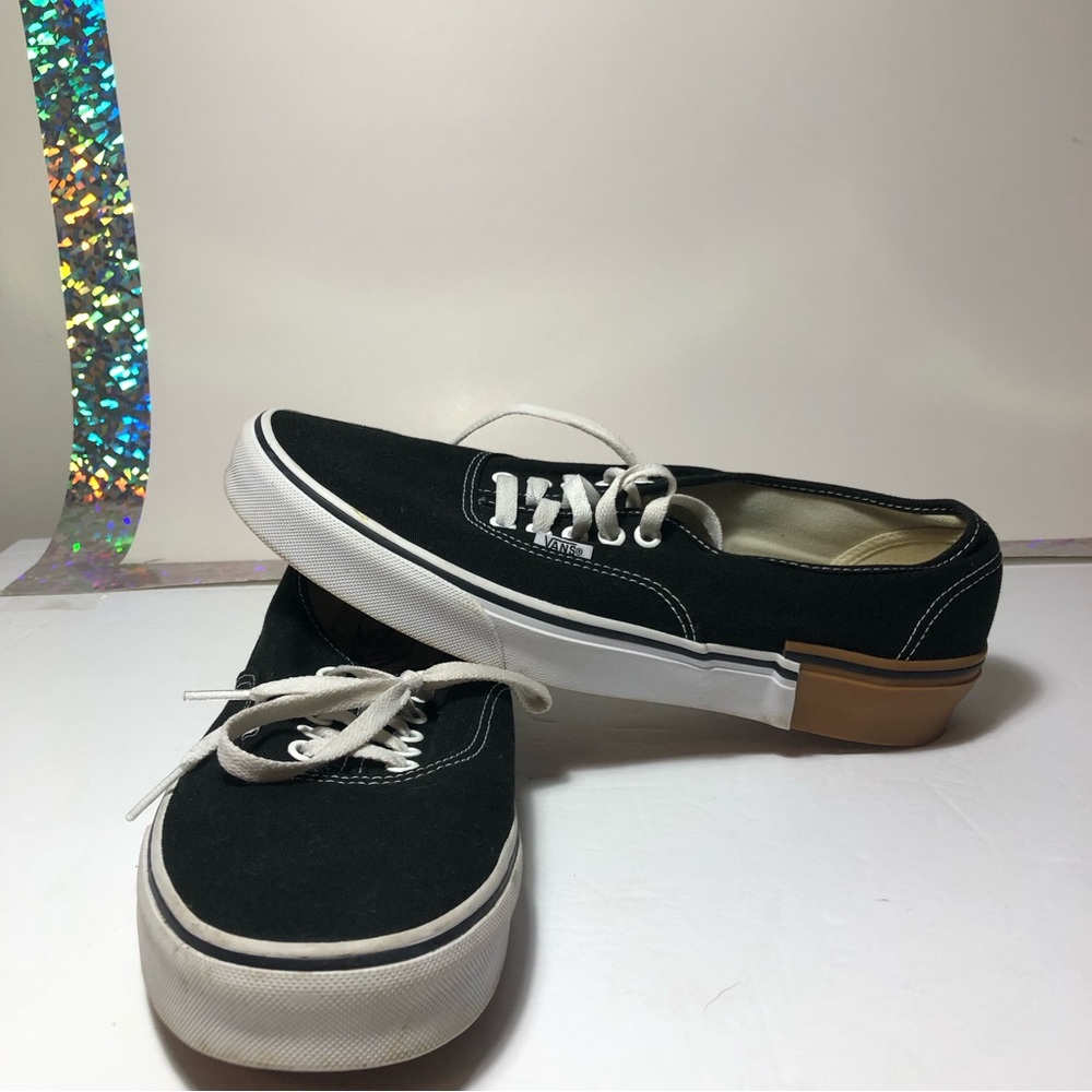 Vans Off The Wall Black White Gum Skate Shoes Men’s 10.5 / Women’s 12